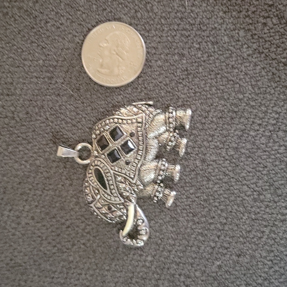 Elephant pendant
